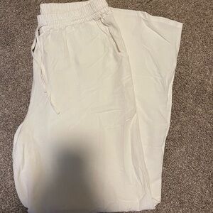 White full length linen pants (Amazon)